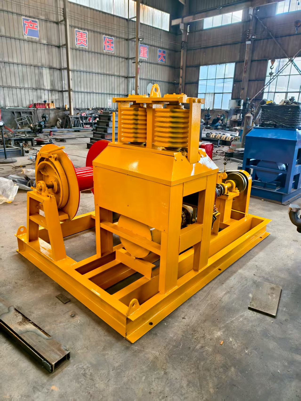 立式循环挂点卷扬机