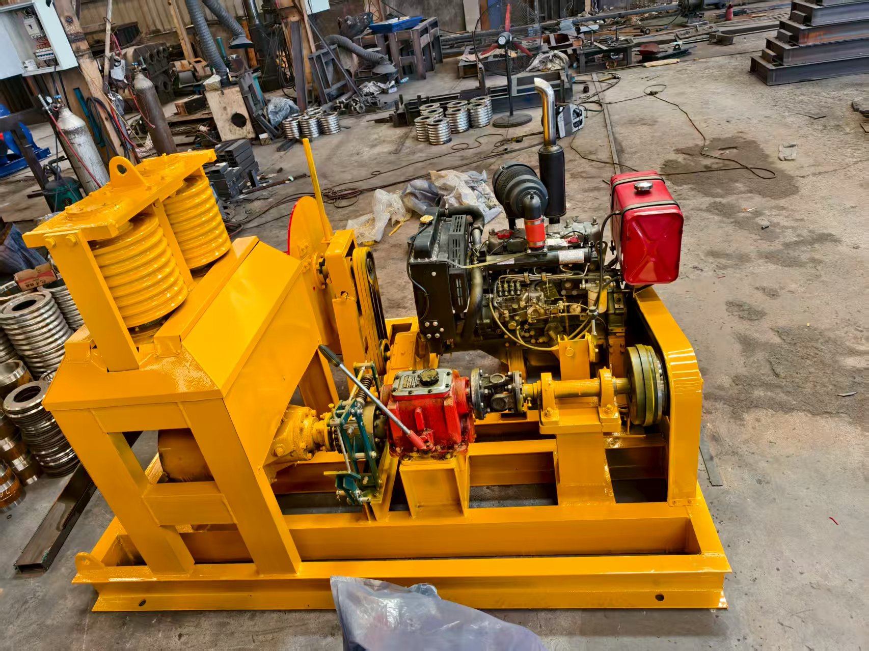 立式循环挂点卷扬机