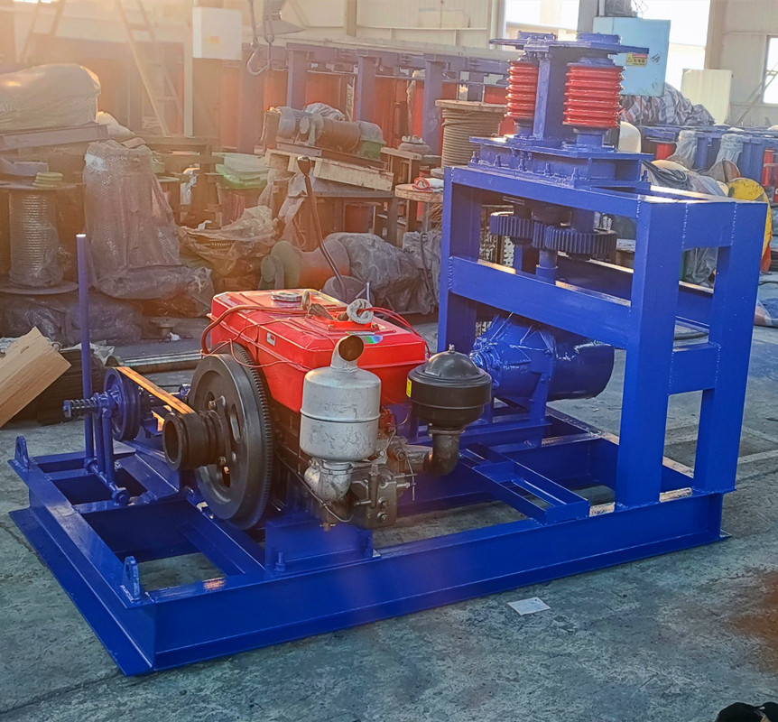 立式循环挂点卷扬机